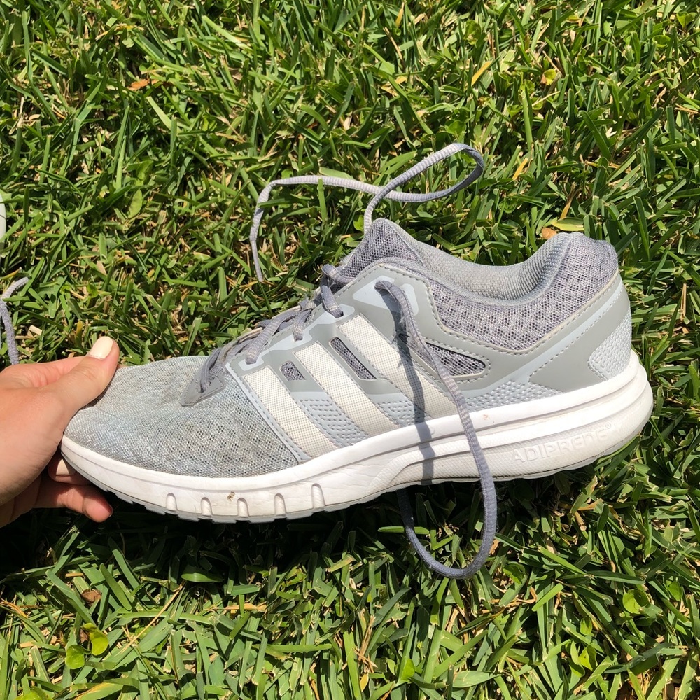 ADIDAS TENNIS SHOES